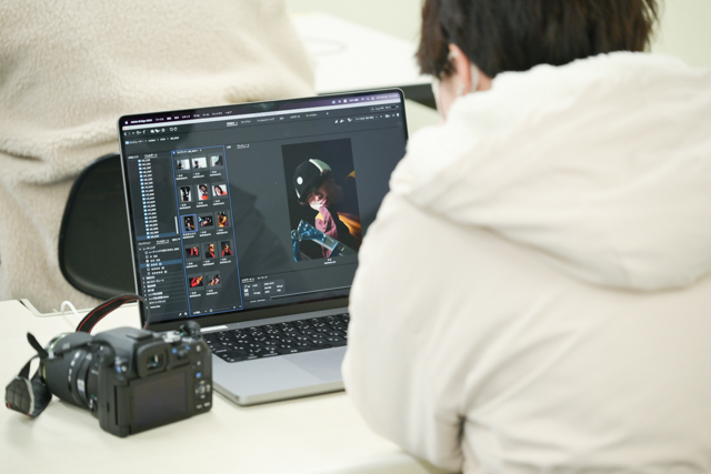 日本写真映像専門学校　写専　SHASEN　大阪　写真　専門学校　願書受付中　一眼レフ ミラーレス　カメラ　カメラマン　フォトグラファー　写真の学校　オープンキャンパス　ファッションフォト　ファッション　ポージング